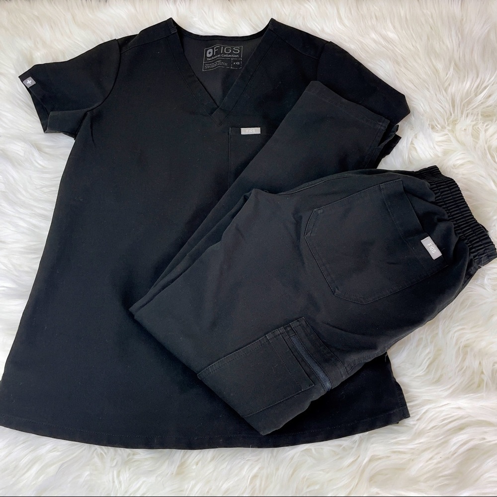 FIGS Scrub Set Petite